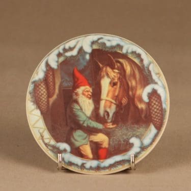 Arabia seinälautanen Tonttu ja Hevonen suunnittelija Anders Olsson