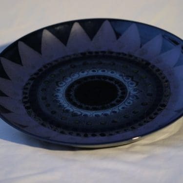 Arabia Kuutamo vati, käsinmaalattu, suunnittelija Hilkka-Liisa Ahola, käsinmaalattu