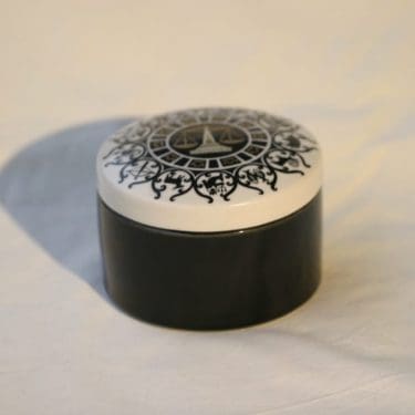 Arabia Horoskooppi purnukka, signeerattu, suunnittelija Raija Uosikkinen, signeerattu