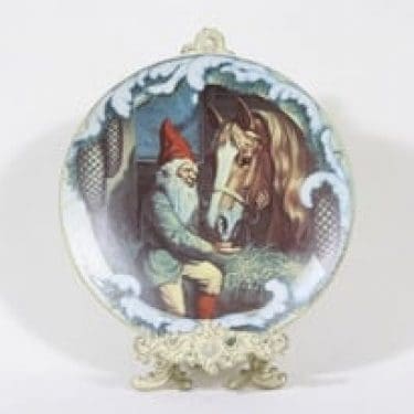 Arabia Joulutonttu vuosilautanen, 1982, suunnittelija Anders Olsson, 1982, jouluaihe, serikuva