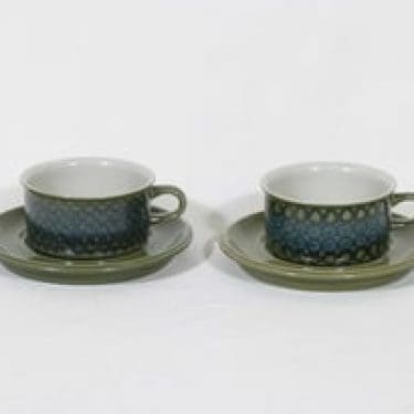 Arabia S 3 teekupit, 27 cl, 2 kpl, suunnittelija Hilkka-Liisa Ahola, 27 cl, käsinmaalattu, signeerattu, retro