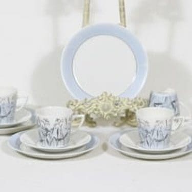 Arabia Kesä kahvikupit ja lautaset, signeeratttu, 4 kpl, suunnittelija Esteri Tomula, signeeratttu, painettu ja maalattu