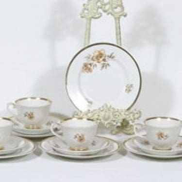 Arabia Myrna kahvikupit ja lautaset, 5 kpl, suunnittelija Olga Osol, serikuva