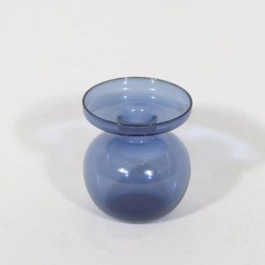 Iittala 1965 kynttilänjalka, sininen, suunnittelija Erkki Vesanto, pieni