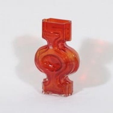 Riihimäen lasi Emma maljakko, punainen, suunnittelija Helena Tynell,