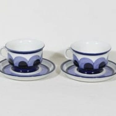 Arabia Paju teekupit, 22.5 cl, 2 kpl, suunnittelija Anja Jaatinen-Winquist, 22.5 cl, käsinmaalattu, signeerattu