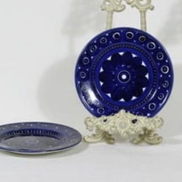 Arabia Valencia lautaset, käsinmaalattu, 2 kpl, suunnittelija Ulla Procope, käsinmaalattu, pieni, signeerattu