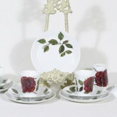 Arabia Ruusu kahvikupit ja lautaset, 4 kpl, suunnittelija Anneli Qveflander, serikuva