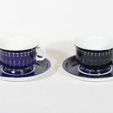 Arabia Valencia teekupit, 22.5 cl, 2 kpl, suunnittelija Ulla Procope, 22.5 cl, käsinmaalattu, signeerattu