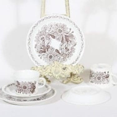 Arabia Elina kahvikupit ja lautaset, 2 kpl, suunnittelija Esteri Tomula, serikuva