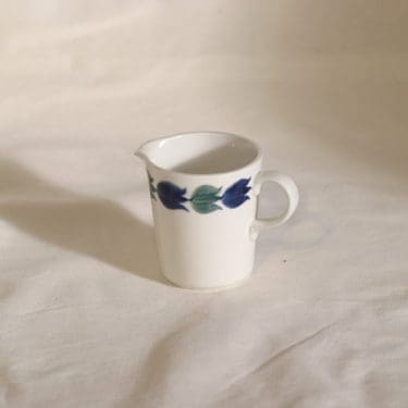 Arabia Birca kermanekka, suunnittelija Raija Uosikkinen,