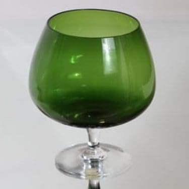 Kumela malja, jalallinen, suunnittelija Sirkku Kumela-Lehtonen, jalallinen