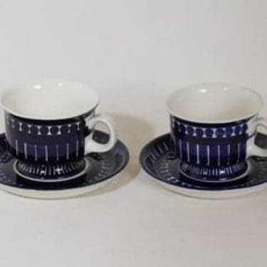 Arabia Valencia kahvikupit, 16 cl, 2 kpl, suunnittelija Ulla Procope, 16 cl, käsinmaalattu, signeerattu