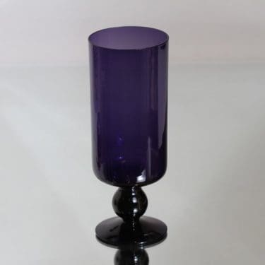 Nuutajärvi 3407 maljakko, lila, suunnittelija Oiva Toikka,