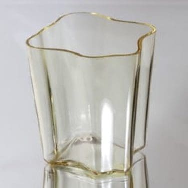 Iittala Aalto-kukka maljakko, konesigneerattu, suunnittelija Alvar Aalto, konesigneerattu