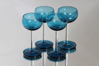 Riihimäen lasi Harlekiini viinilasit, 10 cl, 4 kpl, suunnittelija Nanny Still, 10 cl