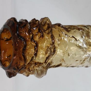 Kumela Natura maljakko, Pahka, suunnittelija Kaj Blomqvist, Pahka, massiivinen, signeerattu