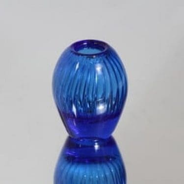 Iittala Löytö maljakko, sininen, suunnittelija Tapio Wirkkala, pieni
