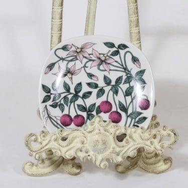 Arabia Botanica koristelautanen, Karpalo, suunnittelija Esteri Tomula, Karpalo, pieni, serikuva