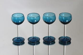 Riihimäen lasi Harlekiini liköörilasit, 3 cl, 4 kpl, suunnittelija Nanny Still, 3 cl