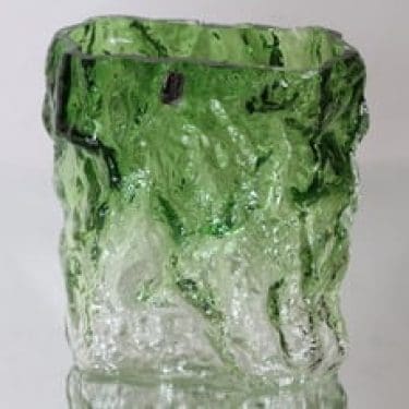 Kumela Kallio maljakko, signeerattu, suunnittelija Kaj Blomqvist, signeerattu, massiivinen, retro