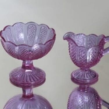 Nuutajärvi 1133 sokerikko ja kermakko, lila, suunnittelija ,