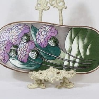 Arabia seinälaatta, Tuulta purjeisiin, suunnittelija Heljä Liukko-Sundström, Tuulta purjeisiin, suuri, signeerattu