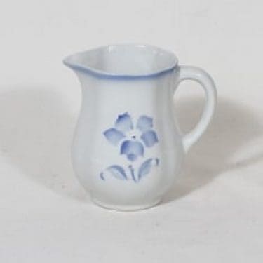 Arabia Nina kaadin, 0.5 l, suunnittelija , 0.5 l, puhalluskoriste