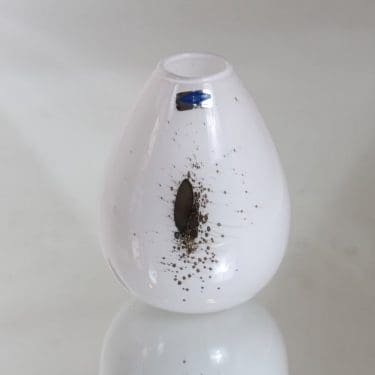 Nuutajärvi Fortuna maljakko, valkoinen, suunnittelija Björn Weckström,