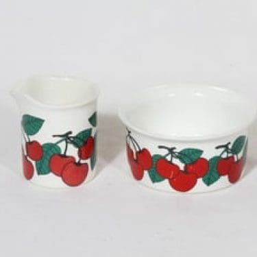 Arabia Kirsikka sokerikko ja kermakko, suunnittelija Inkeri Seppälä, serikuva