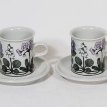 Arabia Flora kahvikupit, 2 kpl, suunnittelija Esteri Tomula, serikuva