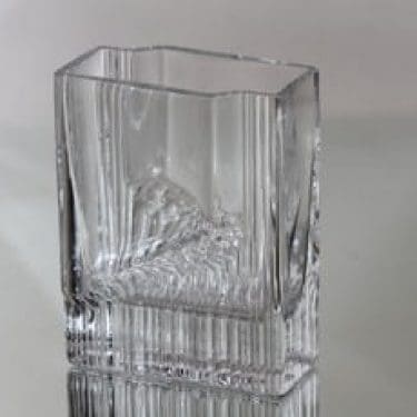 Iittala Sointu maljakko, signeerattu, suunnittelija Tapio Wirkkala, signeerattu, massiivinen