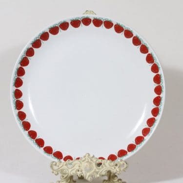 Arabia Pomona vati, mansikka, suunnittelija Raija Uosikkinen, mansikka, suuri, serikuva, retro