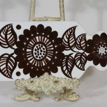 Arabia Köökki talouslevy, käsinmaalattu, suunnittelija Gunvor Olin-Grönqvist, käsinmaalattu, signeerattu, retro