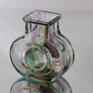 Riihimäen lasi maljakko, signeerattu, suunnittelija Helena Tynell, signeerattu, pieni