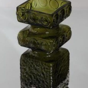 Riihimäen lasi Kehrä maljakko, oliivinvihreä, suunnittelija Tamara Aladin,