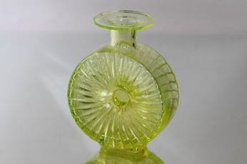 Riihimäen lasi Aurinkopullo koristepullo, koko 2/4, suunnittelija Helena Tynell, koko 2/4