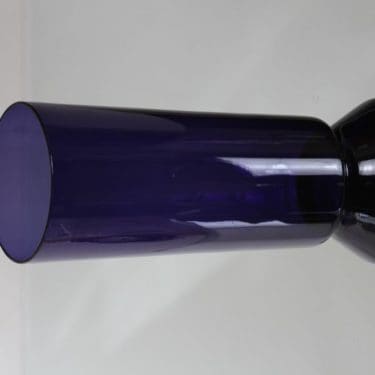 Nuutajärvi 1428 vase, blue-red, Kaj Franck