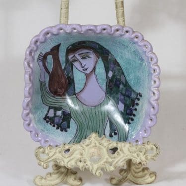 Arabia koristelautanen, käsinmaalattu, suunnittelija Hilkka-Liisa Ahola, käsinmaalattu, käsityö, signeerattu, uniikki