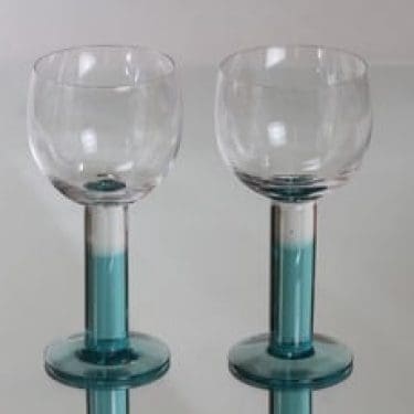 Nuutajärvi Mondo lasit, vihreä, 2 kpl, suunnittelija Kerttu Nurminen,