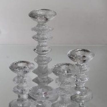 Iittala Festivo kynttilänjalat, eri kokoja, 5 kpl, suunnittelija Timo Sarpaneva, eri kokoja, signeerattu
