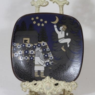 Arabia annual plate, 1987, designer Raija Uosikkinen, silk screening, Kalevala theme