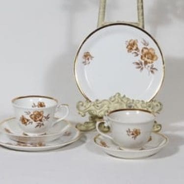 Arabia Myrna kahvikupit ja lautaset, 2 kpl, suunnittelija Olga Osol, serikuva