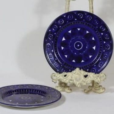 Arabia Valencia lautaset, käsinmaalattu, 2 kpl, suunnittelija Ulla Procope, käsinmaalattu, pieni, signeerattu