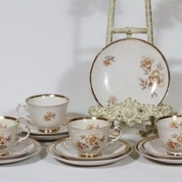 Arabia Myrna kahvikupit ja lautaset, 5 kpl, suunnittelija Olga Osol, siirtokuva