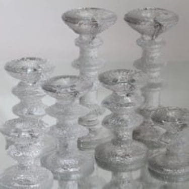 Iittala Festivo kynttilänjalat, eri kokoja, 7 kpl, suunnittelija Timo Sarpaneva, eri kokoja, signeerattu
