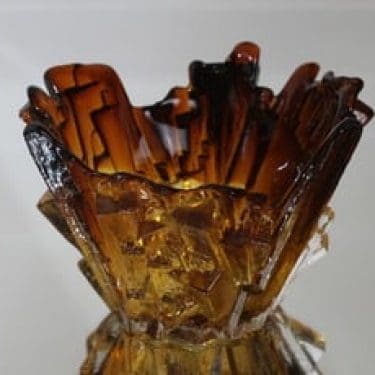 Humppila maljakko, ruskea, suunnittelija Pertti Santalahti, retro