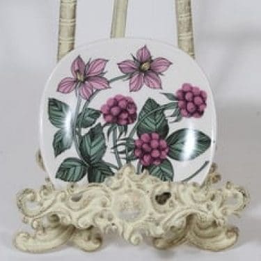 Arabia Botanica koristelautanen, Mesimarja, suunnittelija Esteri Tomula, Mesimarja, pieni, serikuva