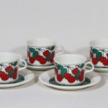 Arabia Kirsikka teekupit, 4 kpl, suunnittelija Inkeri Seppälä, serikuva, retro