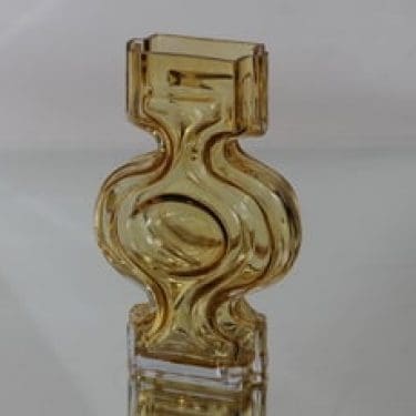 Riihimäen lasi Emma maljakko, amber, suunnittelija Helena Tynell,